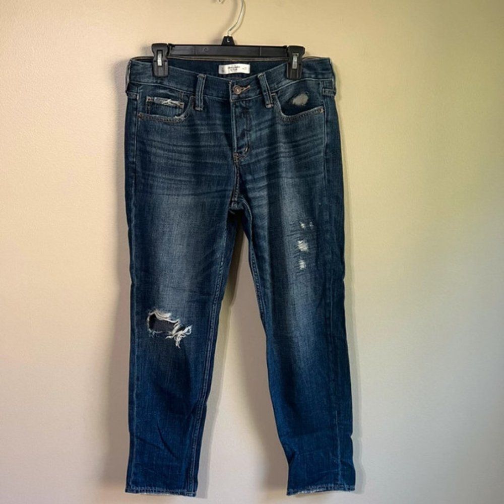 Abercrombie & Fitch size 4 jeans‎